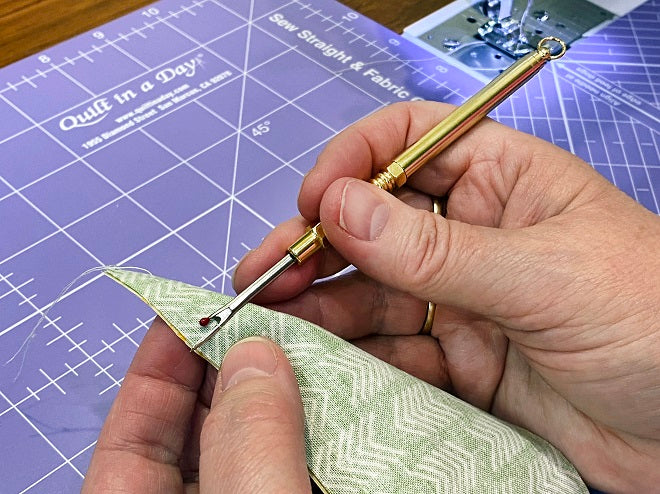 Brass Seam Ripper # QD3176