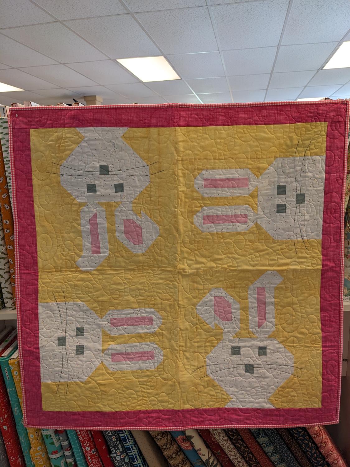 Store Sample Riley Blake April Bunnies Table Topper – The Sewing Gallery