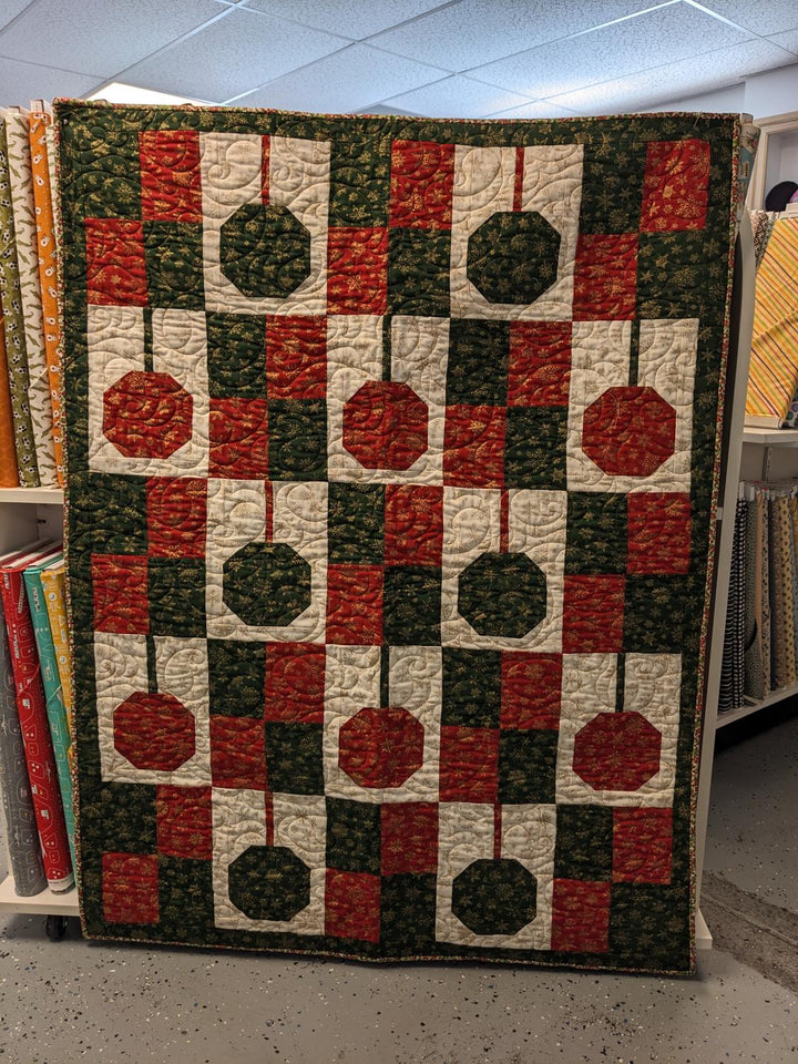 Store Sample Christmas Baubles Quilt 40 x 53 inches