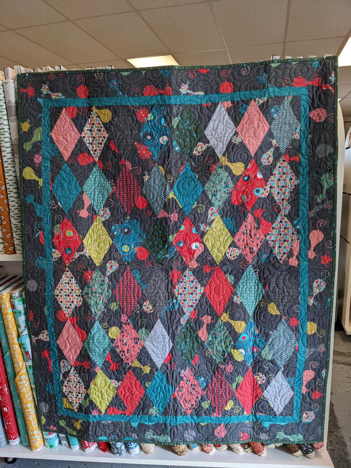 Store Sample Quilt Cats & Diamonds 39 x 48 inches